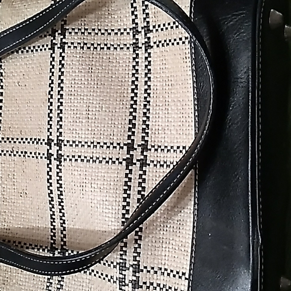 Handbag - Picture 4 of 6